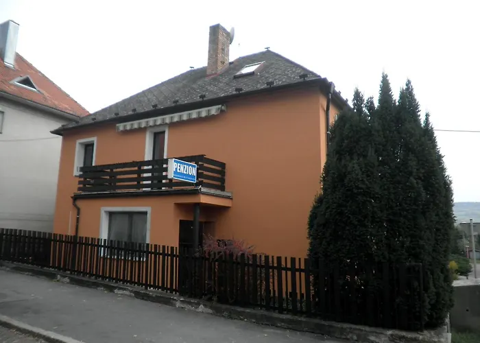 Zavodsky Πανσιόν 3*